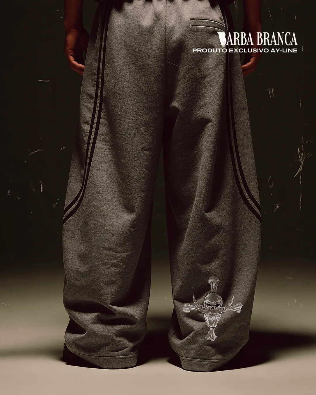 Calça de Moletom Oversized — Barba Branca