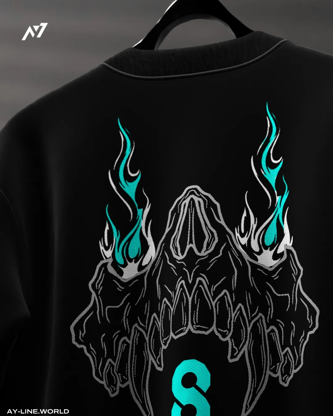 Camiseta Oversized — Revolta dos Monstros · Branca e Preta — imagem 5