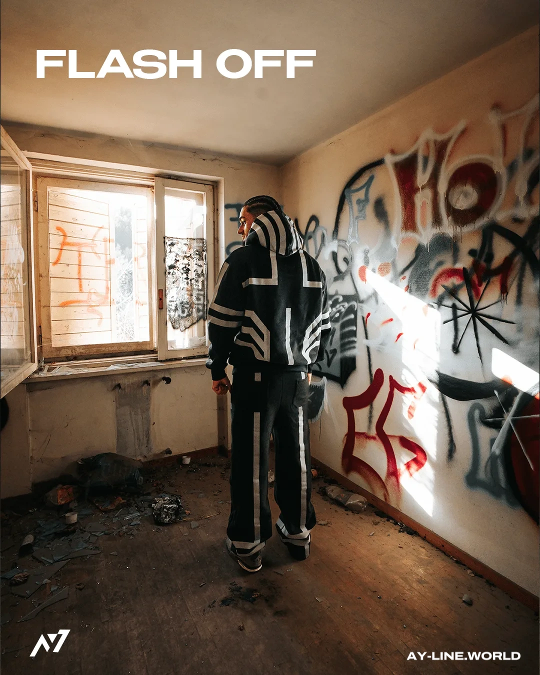 Moletom Oversized com Capuz — Terceira Lua Superior · Refletivo — imagem 7