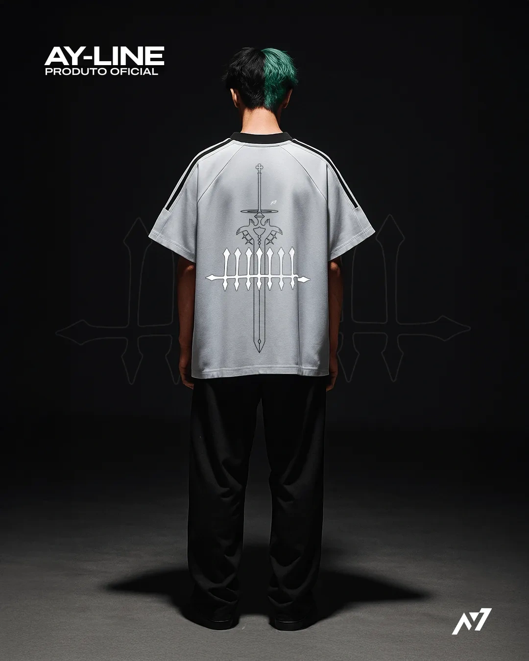 Camiseta Oversized de Gola Redonda — O Escolhido · Branca